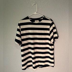 Taylor Stitch Heavy Bag Tee in Natural &
Navy Stripe - L - 42